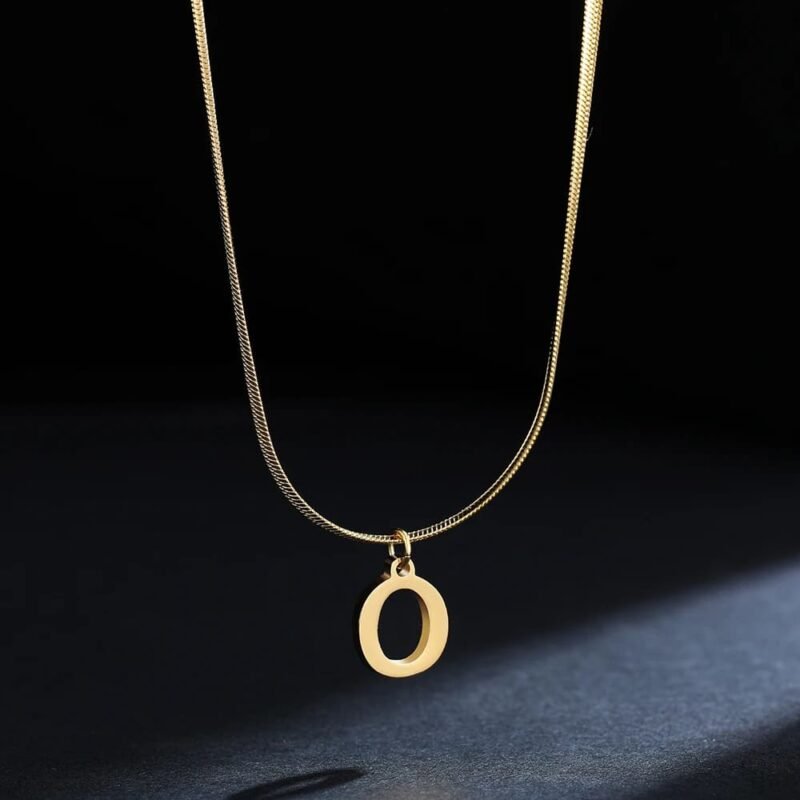 Collar con Colgante O - Charlottes House