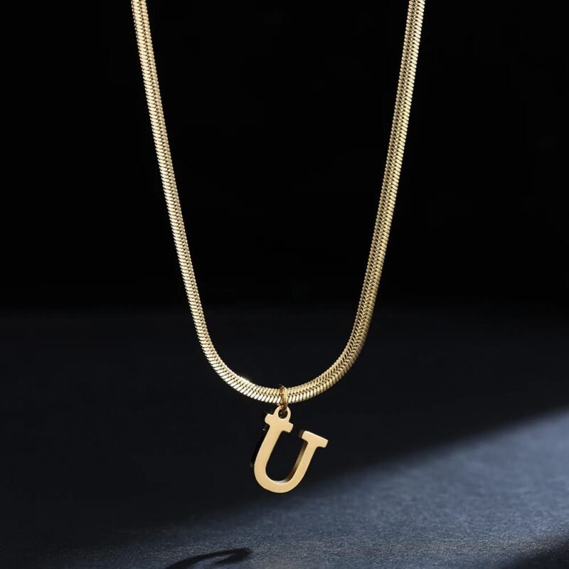 Collar con Colgante U - Charlottes House